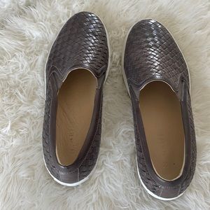 mgemi shoes…only worn once or twice. Size 42.